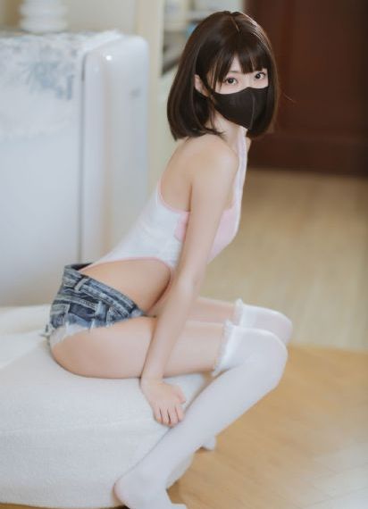 午夜美女在线_超清全集免费播放