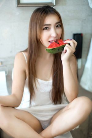 亚洲美女毛茸茸的撒尿_DVD在线观看视频