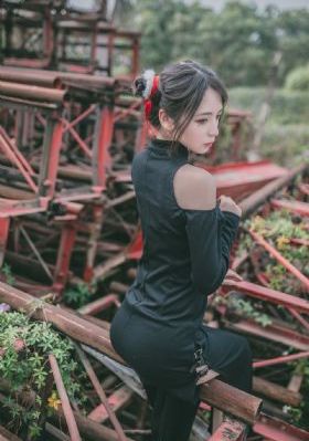 国产精品欧美亚洲制服_DVD完整视频观看