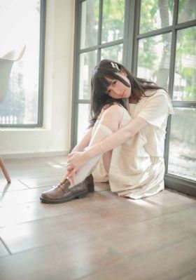 日韩三级av在线_BD英语在线视频观看